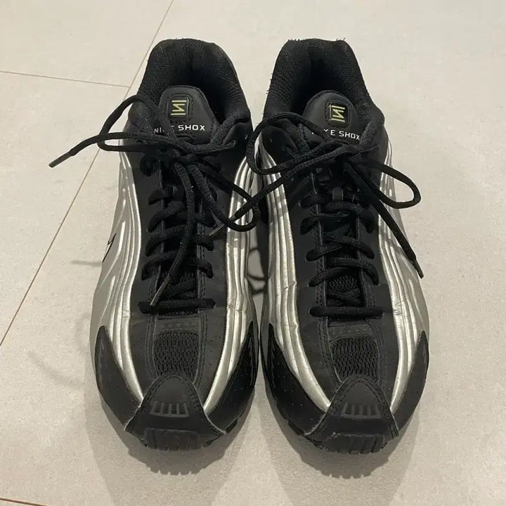 [BUNJANG] Nike Shox R4 Black Metallic Silver / 나이키 샥스 R4 블랙 메탈릭 실버