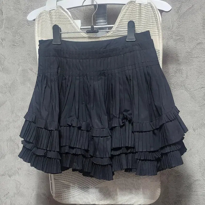 [BUNJANG] Ozweego Pleats Mini Skirt Black / 오즈세컨플리츠스커트