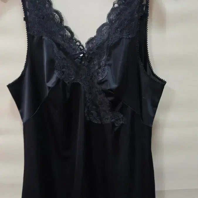 [BUNJANG] Black Lace Trimmed Silk Camisole Top - Size 90 / 슬립 상90