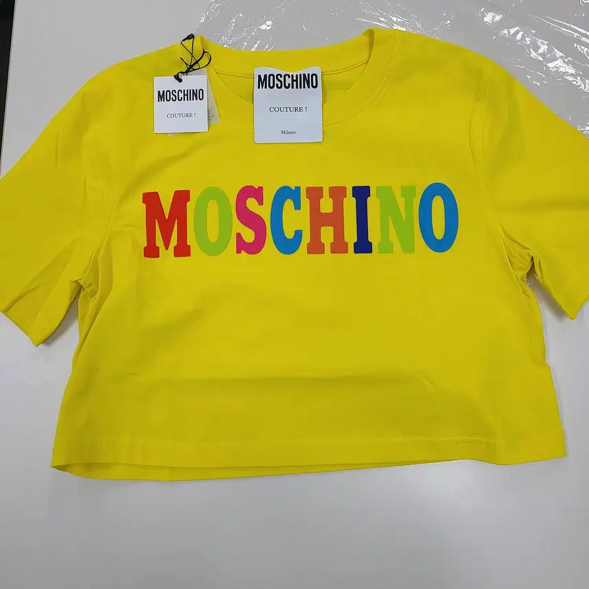[BUNJANG] Moschino Cropped Short Sleeve T-Shirt Size 40 / 모스키노 크롭 반팔티 사이즈40