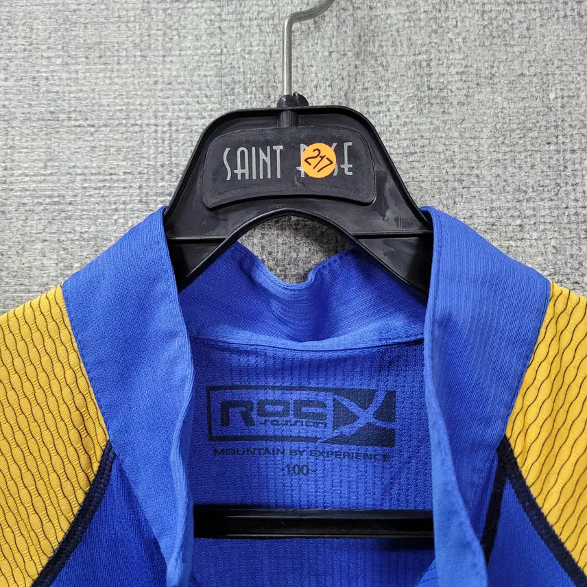[BUNJANG] Vintage Half Zip T-shirt Size 100 / ㅈ217 반집티 100