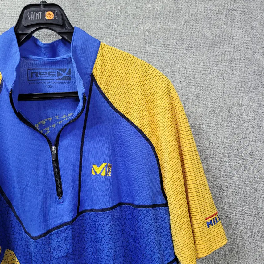 [BUNJANG] Vintage Half Zip T-shirt Size 100 / ㅈ217 반집티 100