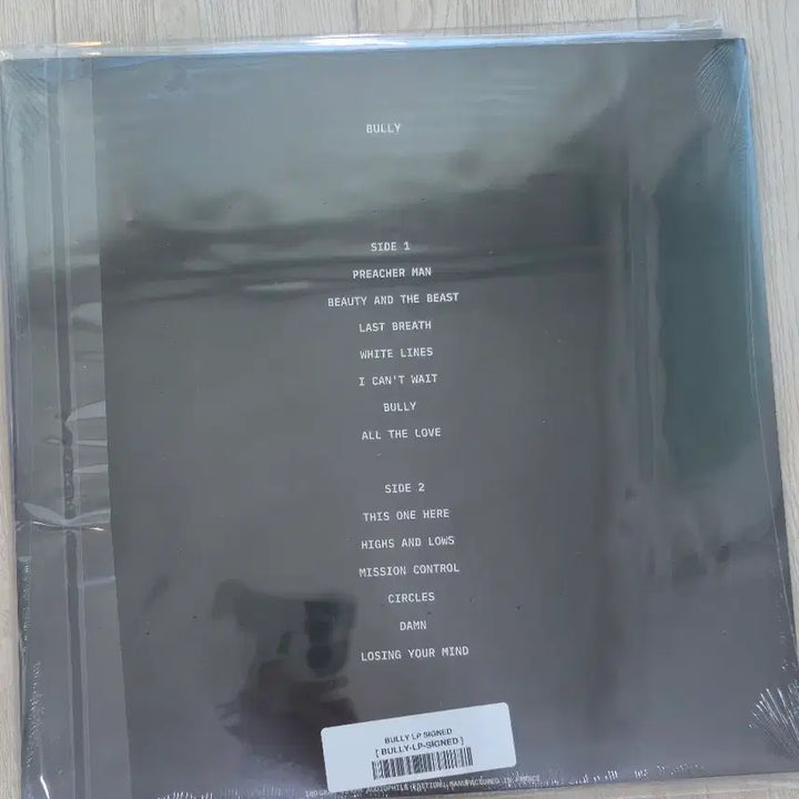 [BUNJANG] Kanye West YE Bully Autographed Vinyl LP / 칸예 웨스트 bully 싸인 lp