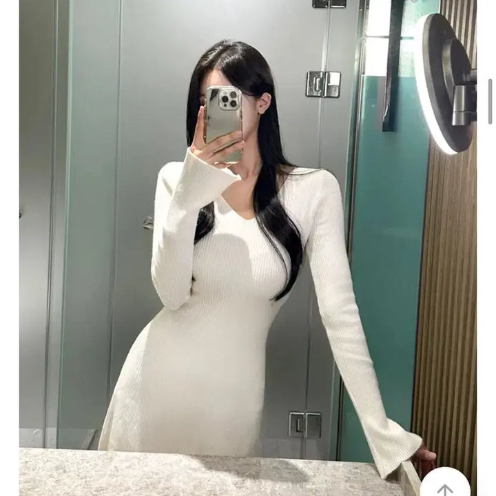 [BUNJANG] White V-Neck Knit Dress / 새상품 화이트 브이넥 니트 원피스