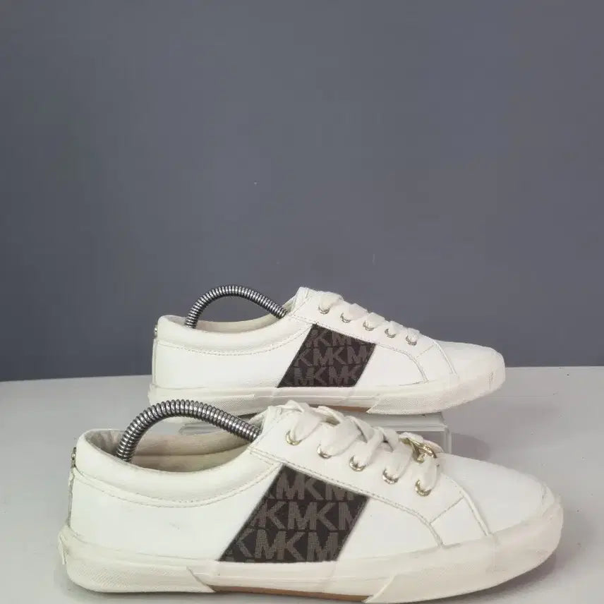 [BUNJANG] Michael Kors Logo Sneakers / 효자빈티지 4.5 마이클코어스 로고 스니커즈