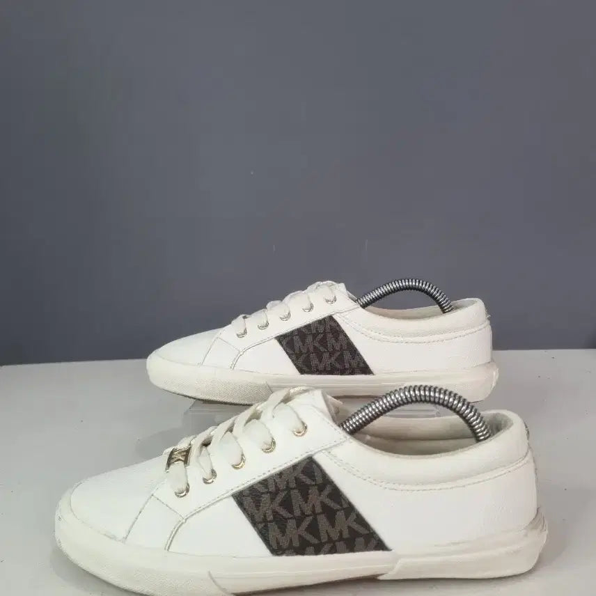 [BUNJANG] Michael Kors Logo Sneakers / 효자빈티지 4.5 마이클코어스 로고 스니커즈