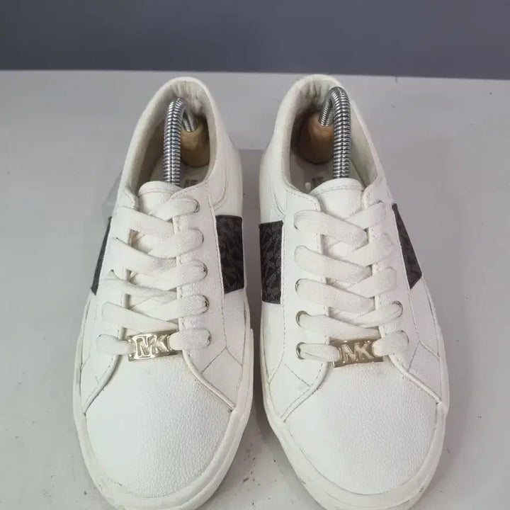 [BUNJANG] Michael Kors Logo Sneakers / 효자빈티지 4.5 마이클코어스 로고 스니커즈