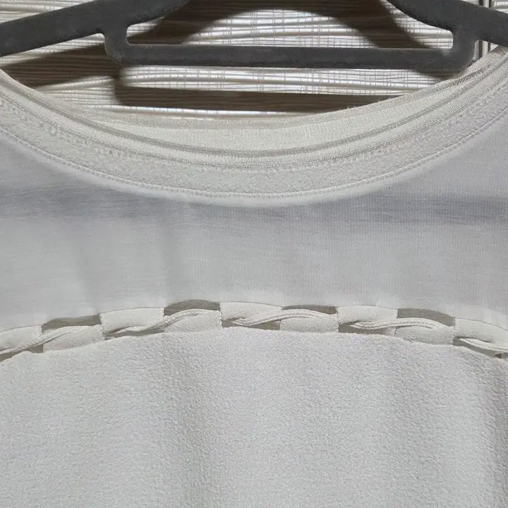 [BUNJANG] System Ivory See-through Textured Blouse / 한섬 시스템 블라우스