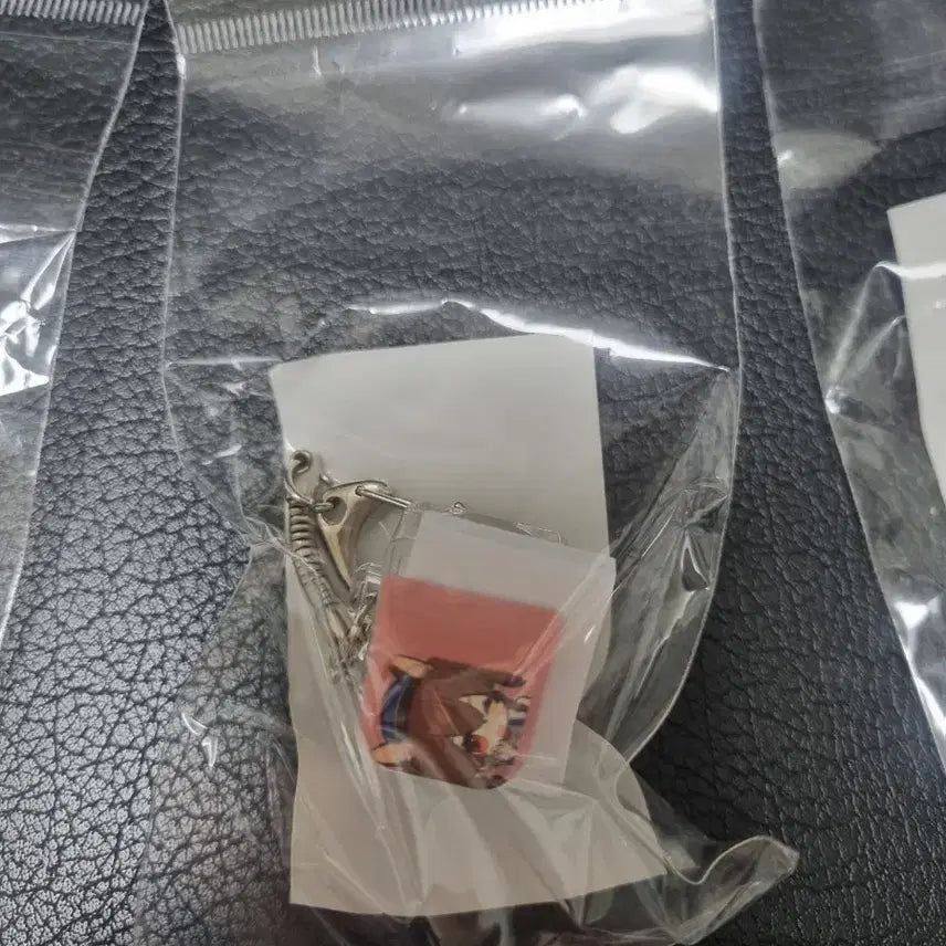 [BUNJANG] Endfield Gilberta Gilbe Keycap Keyring / 엔드필드 질베르타 질베 키캡 키링 판매