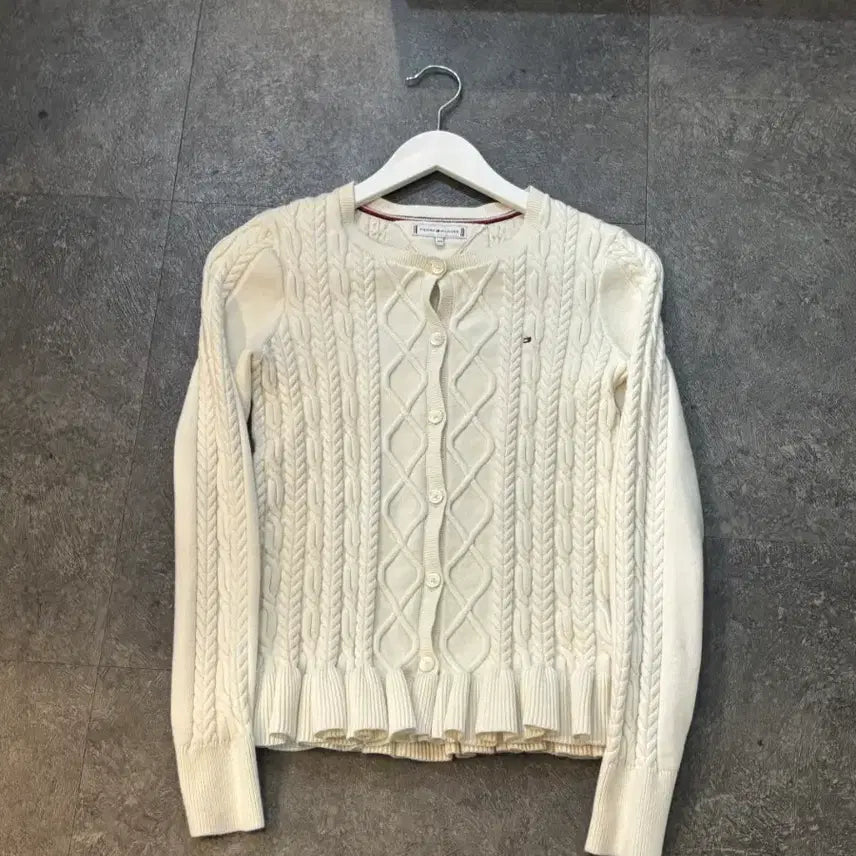 [BUNJANG] Tommy Hilfiger Ivory Cable Knit Cardigan / 타미힐피거 아이보리 케이블 가디건