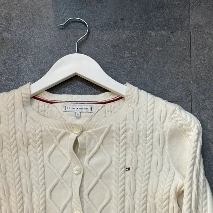 [BUNJANG] Tommy Hilfiger Ivory Cable Knit Cardigan / 타미힐피거 아이보리 케이블 가디건