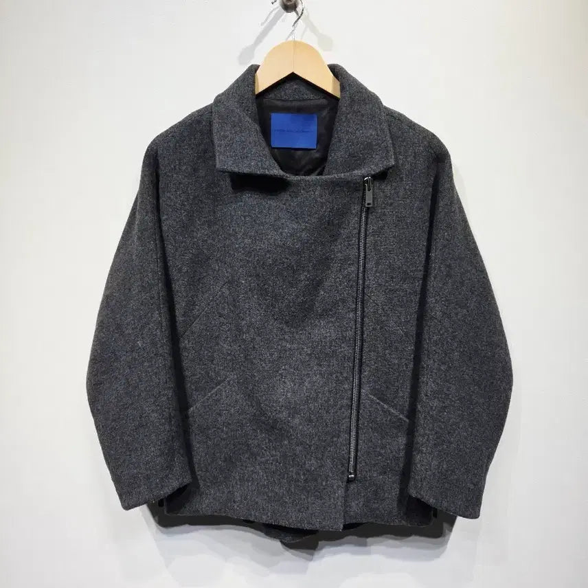 [BUNJANG] DEMOO PARKCHOONMOO Diagonal Zipper Wool Jacket / 데무 박춘무 사선 지퍼 울 자켓
