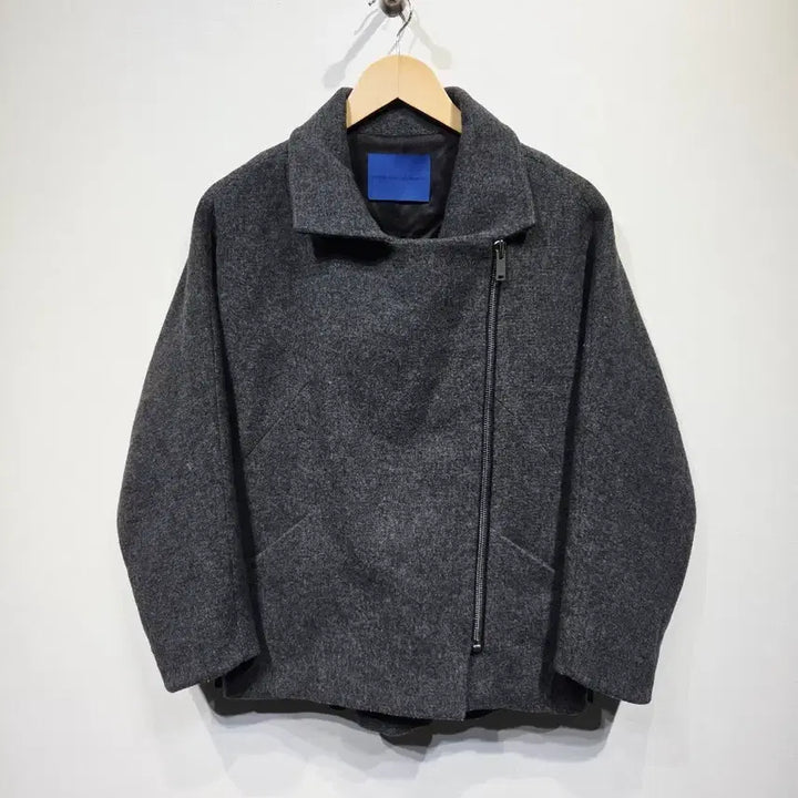[BUNJANG] DEMOO PARKCHOONMOO Diagonal Zipper Wool Jacket / 데무 박춘무 사선 지퍼 울 자켓