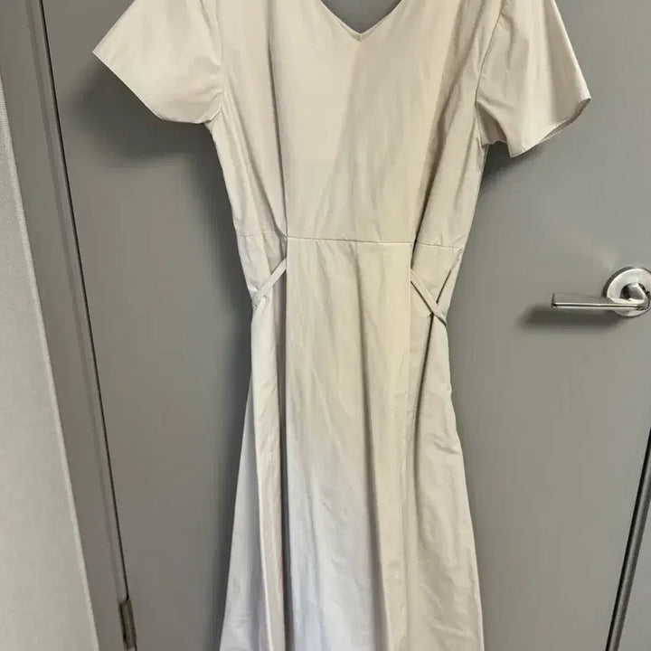 [BUNJANG] sie Eclipse Cap Sleeve Dress (Cream/S) / 시에sie 이클립스 캡 슬리브 드레스 (크림/S)