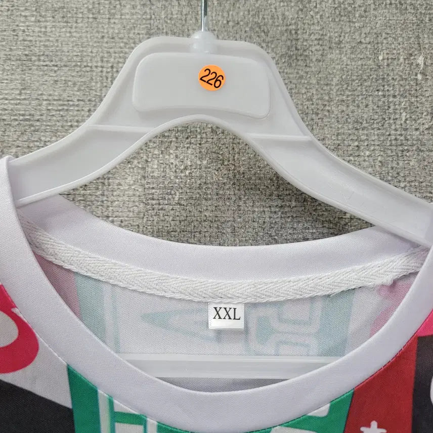 [BUNJANG] Patterned Short Sleeve T-Shirt Size 110 / ㅈ226 패턴 반팔 110