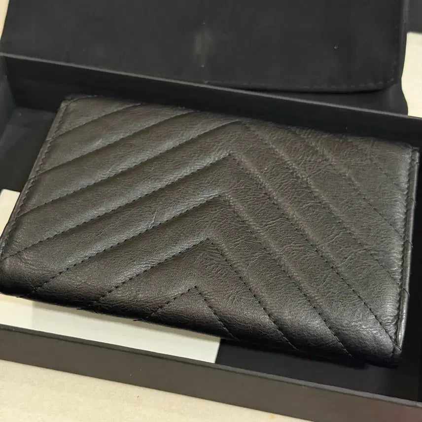 [BUNJANG] Chanel 2.55 Vintage Flap Medium Wallet Black Gold Hardware / [정품] 샤넬 2.55 빈티지 플랩 여성 중지갑 블랙 금장 / 27번대