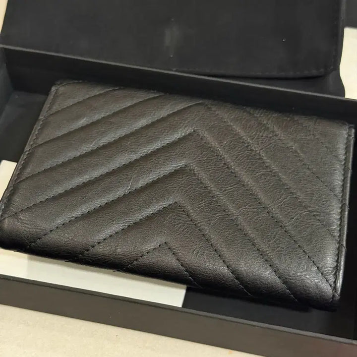 [BUNJANG] Chanel 2.55 Vintage Flap Medium Wallet Black Gold Hardware / [정품] 샤넬 2.55 빈티지 플랩 여성 중지갑 블랙 금장 / 27번대