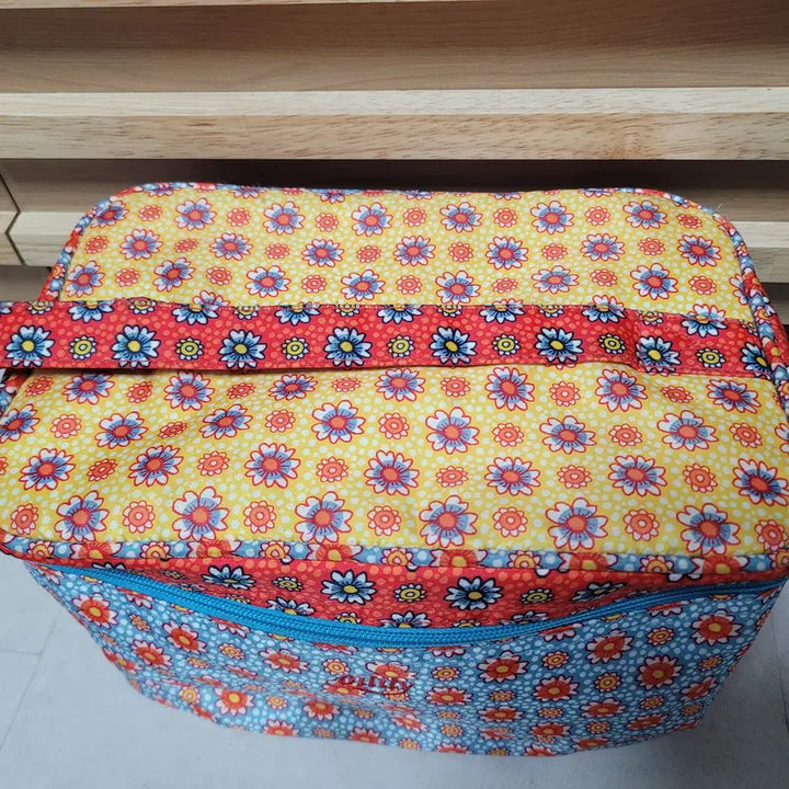 [BUNJANG] Oilily Picnic Travel Multi-Leisure Square Tote Bag / 오일릴리 피크닉 여행 멀티레저 사각토드백