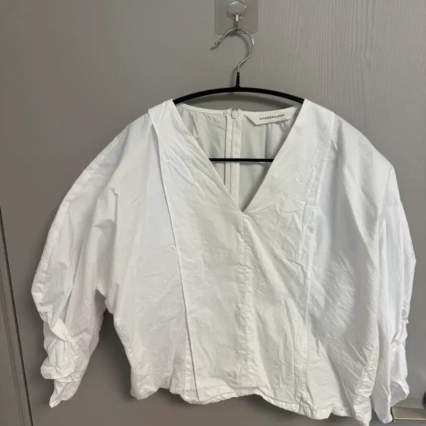 [BUNJANG] Kinder Salmon Cocoon Sleeve Blouse - White / 킨더살몬 cocoon sleeve blouse white
