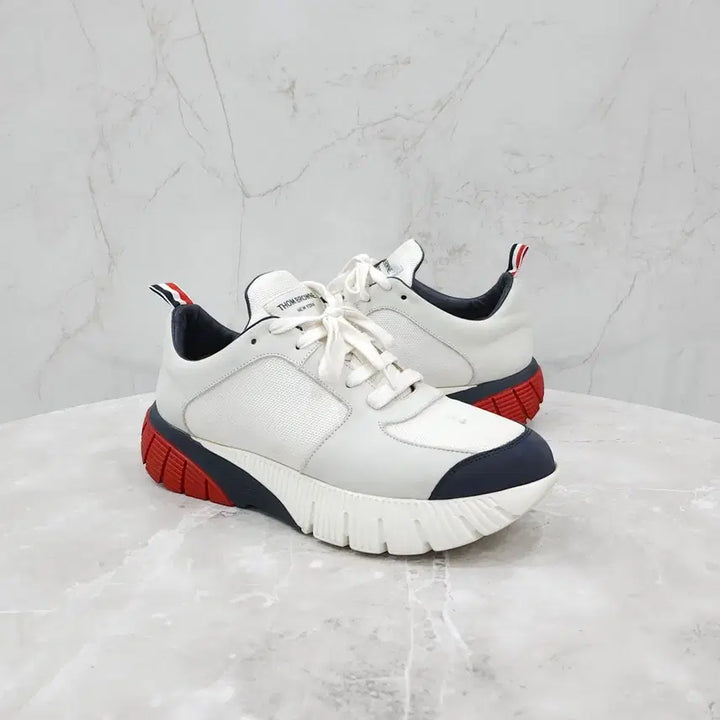 [BUNJANG] Valentino Logo Net Runner Sneakers Size 8 / 8 / 발렌티노 로고 네트 러너 스니커즈