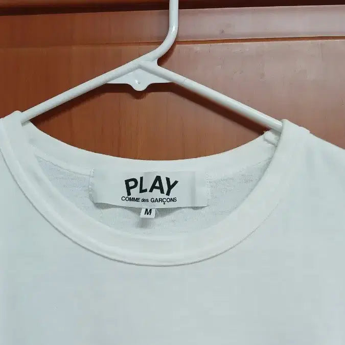 [BUNJANG] Comme des Garçons Black Appliqué T-shirt White / 꼼데가르송 검정 와펜 반팔티 화이트