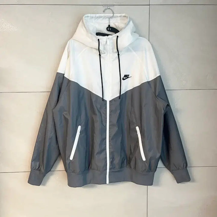 [BUNJANG] Nike Windrunner Jacket [L] / 나이키 윈드러너 바람막이 [L]