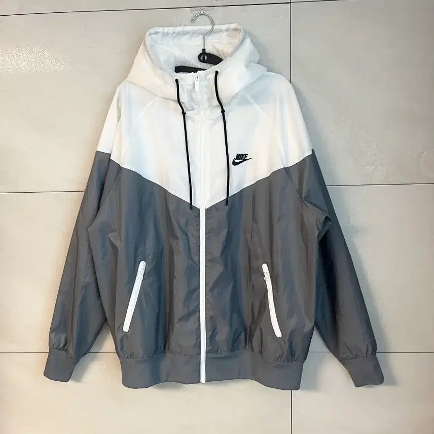 [BUNJANG] Nike Windrunner Jacket [L] / 나이키 윈드러너 바람막이 [L]
