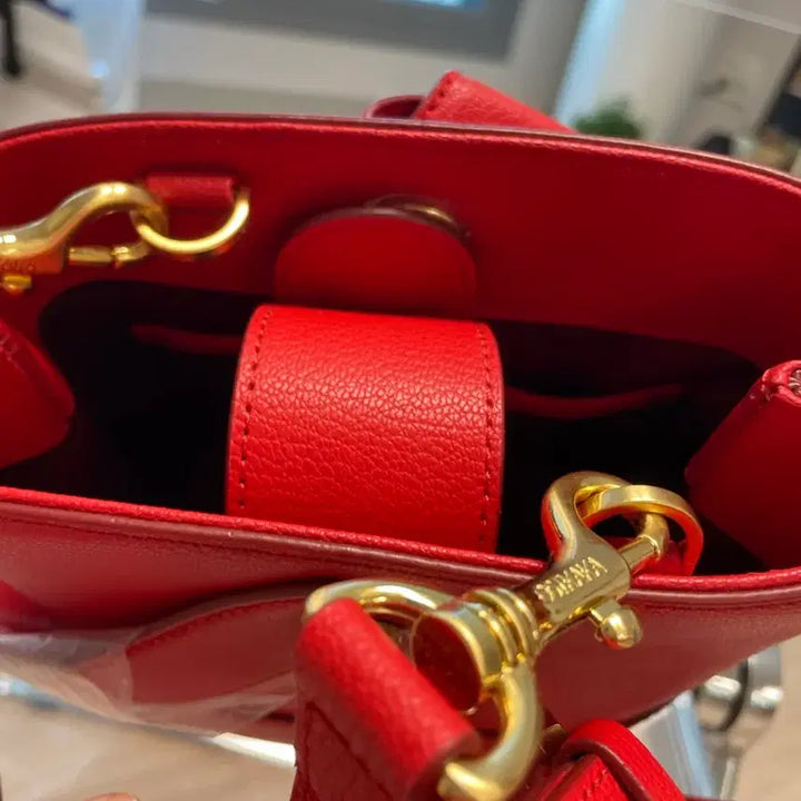 [BUNJANG] Ostkaka Mini Crossbody Bag (Cowhide) / 오스트카카 미니 크로스백 새상품(소가죽)