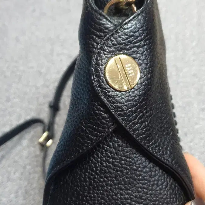[BUNJANG] Daks Embossed Logo Leather Clutch Bag / 닥스가방