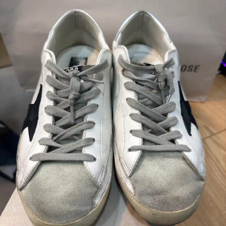 [BUNJANG] Golden Goose Sneakers Silver Star Detail / 골든구스 스니커즈