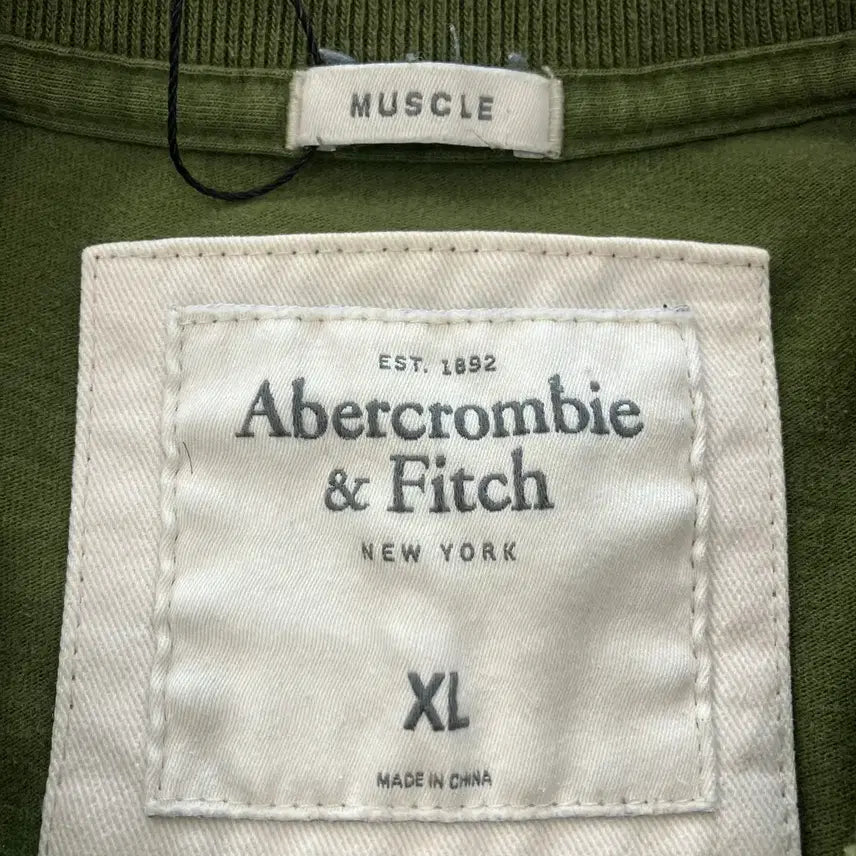 [BUNJANG] Abercrombie &amp; Fitch Short Sleeve T-Shirt Size 47 / 47 아베크롬비 반팔