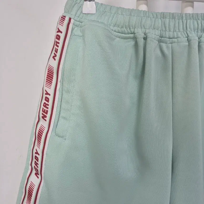 [BUNJANG] NERDY Line Training Shorts Mint / 널디 NERDY 라인 트레이닝 반바지 민트