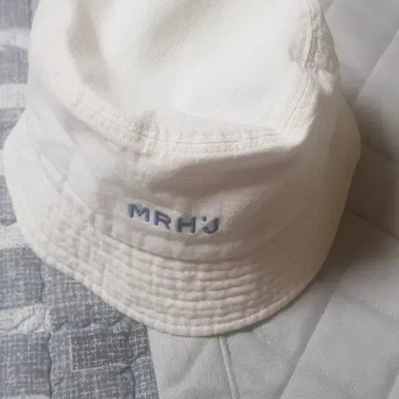 [BUNJANG] MRHJ Bucket Hat White / MRHJ 화이트 벙거지 모자