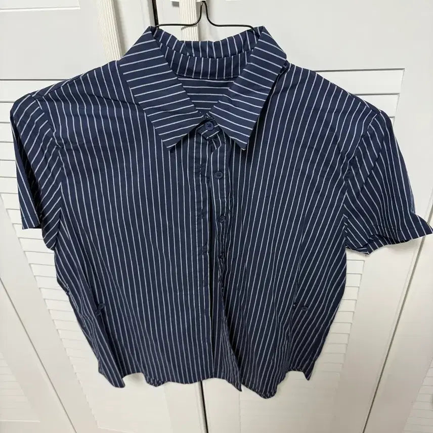 [BUNJANG] Navy Stripe Short Sleeve Shirt / 반팔셔츠