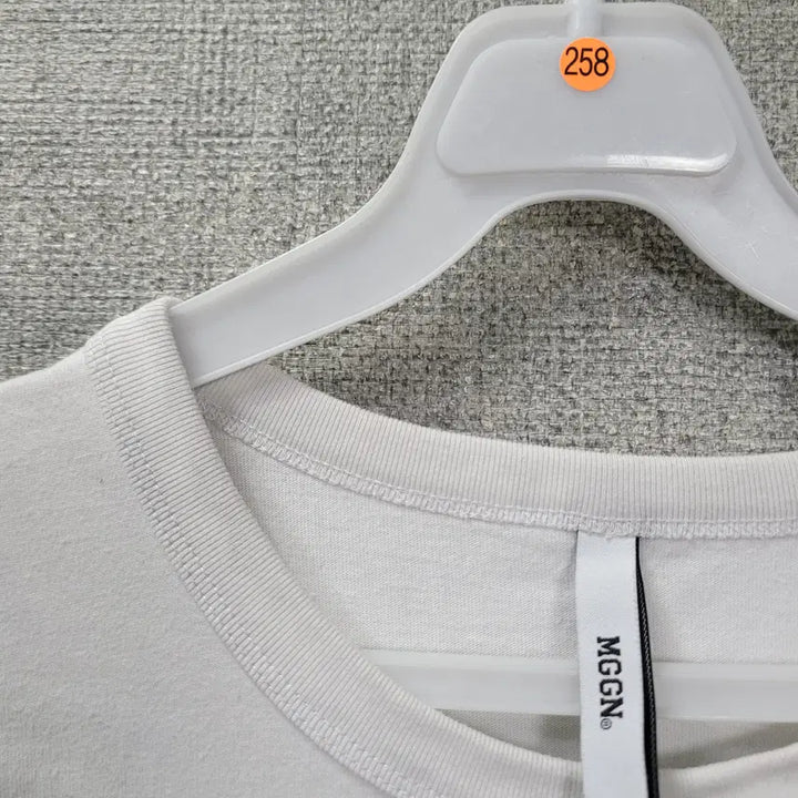 [BUNJANG] White Cotton T-Shirt (Free Size) / ㅈ258 화이트 면티셔츠 F