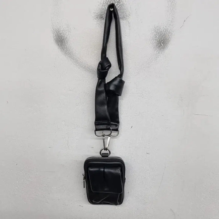 [BUNJANG] Leather Mini Crossbody Bag Free Size / [free size] 레더 미니 크로스백