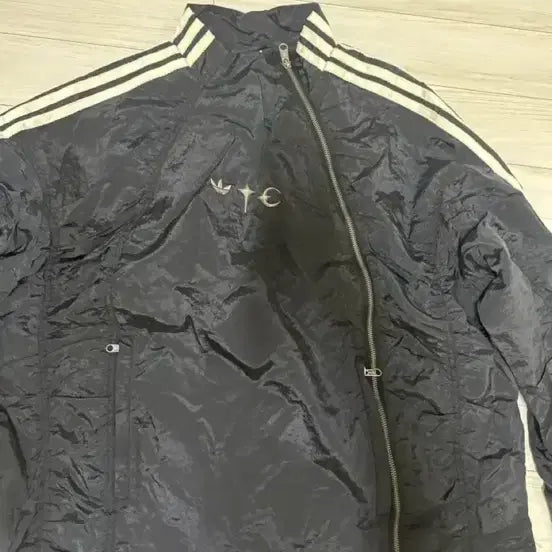 [BUNJANG] Adidas x Thug Club Track Top Black M / 아디다스 X 떠그 클럽 트랙탑 블랙 M