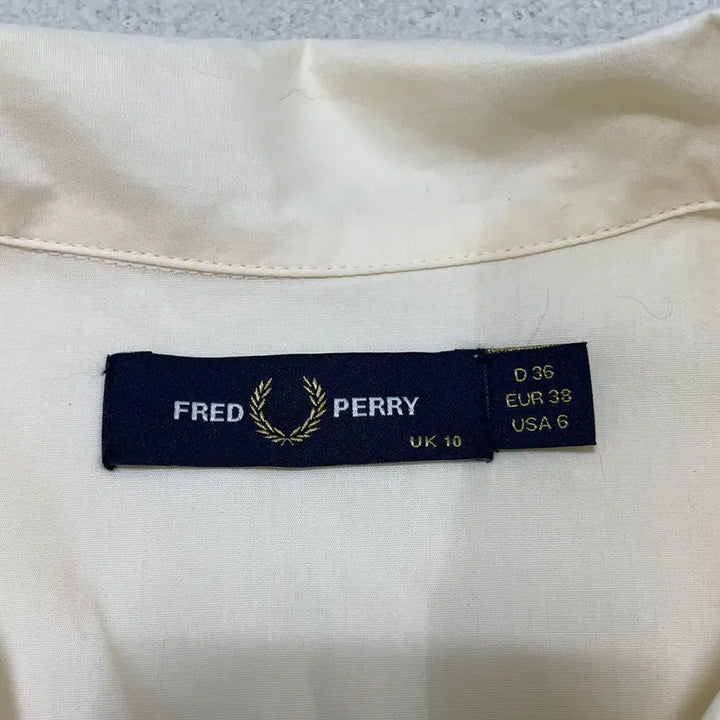 [BUNJANG] Fred Perry Oversized Woven Collar Short Sleeve Shirt / S 프레드페리 오버사이즈 우븐 카라 반팔 셔츠 0428-1
