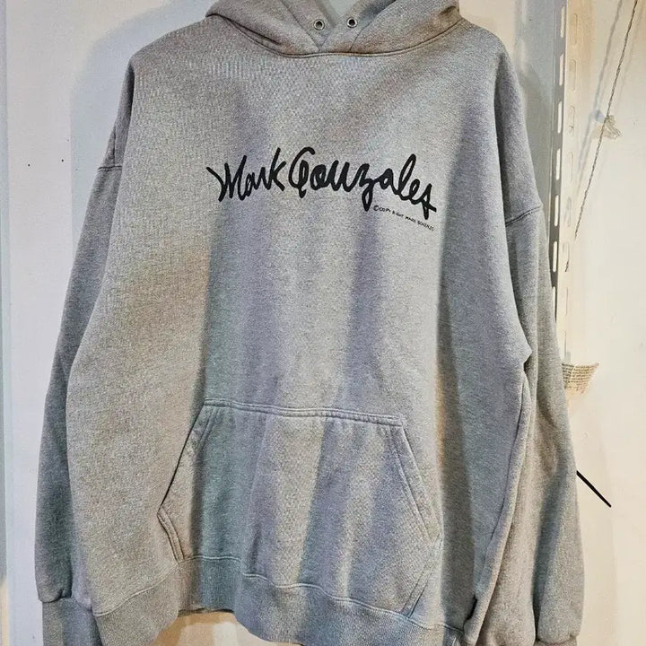 [BUNJANG] Mark Gonzales Signed Logo Fleece Hoodie / <만원빈티지>마크곤잘레스 싸인 로고 기모 후드티
