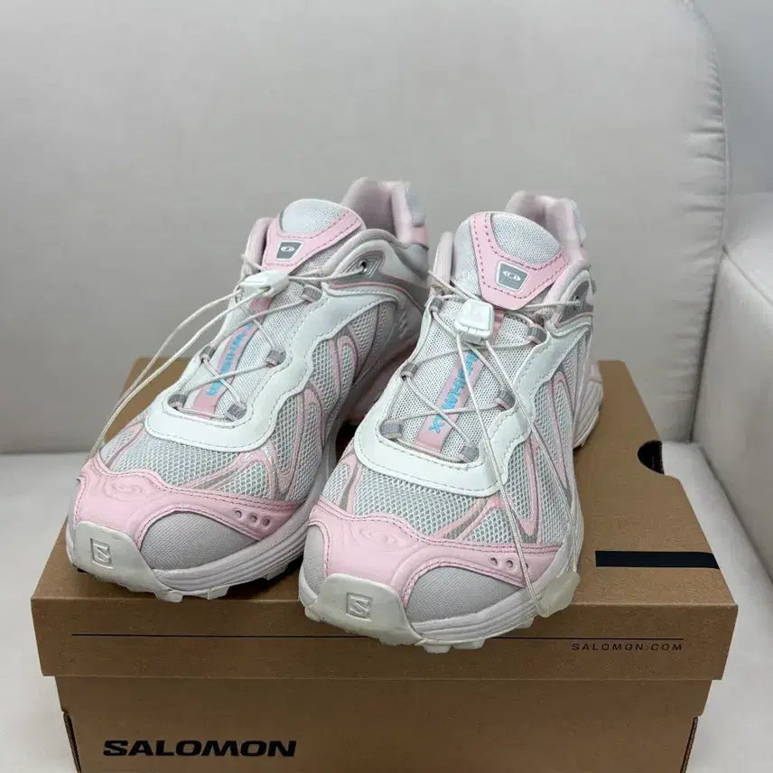 [BUNJANG] Salomon x Beaker XT-Whisper White Icy Pink Sneakers (235) / 살로몬 x 비이커 XT-위스퍼 화이트 아이시 핑크 235