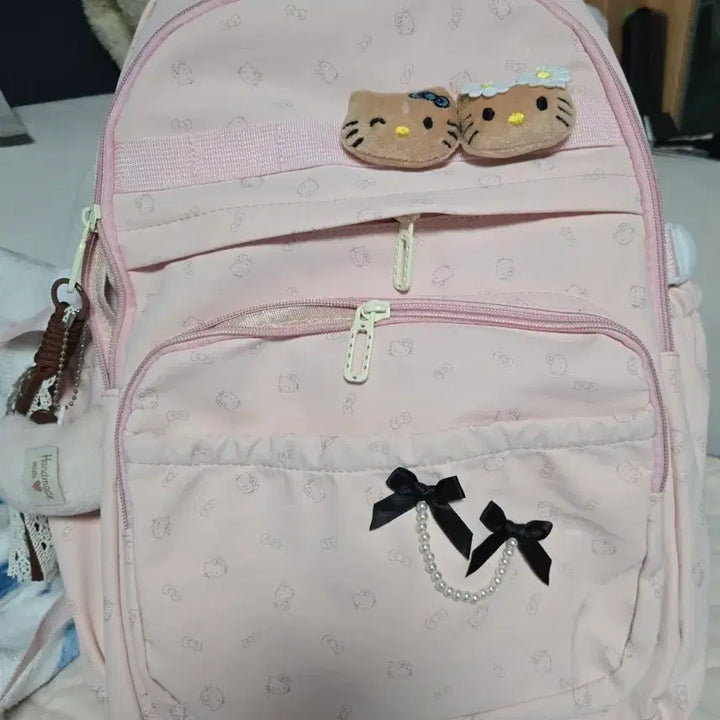 [BUNJANG] Sanrio Hello Kitty Travel Backpack / 키티 백팩 여행용 가방