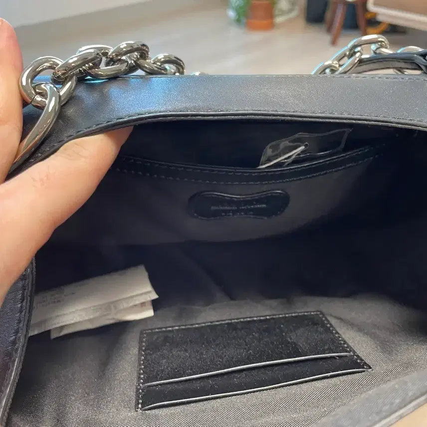 [BUNJANG] Karim Rashid Genuine Leather Crossbody Bag / 카림라시드 정품 소가죽 크로스백(1회착용,거의새것)