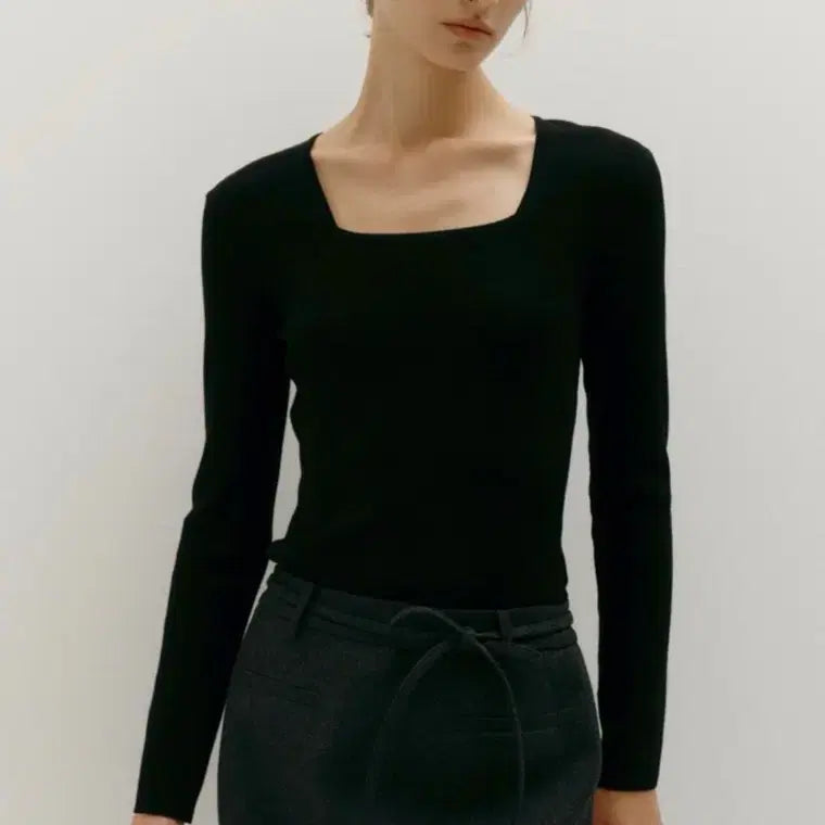 [BUNJANG] SIE SURE Square Neck Knit Black / 시에 슈어 스퀘어넥 니트 블랙 새상품
