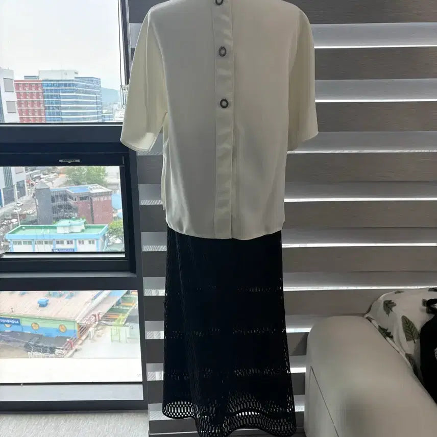 [BUNJANG] Sandra Black Lace Pencil Skirt / 산드라 - 블랙 레이스 펜슬 스커트