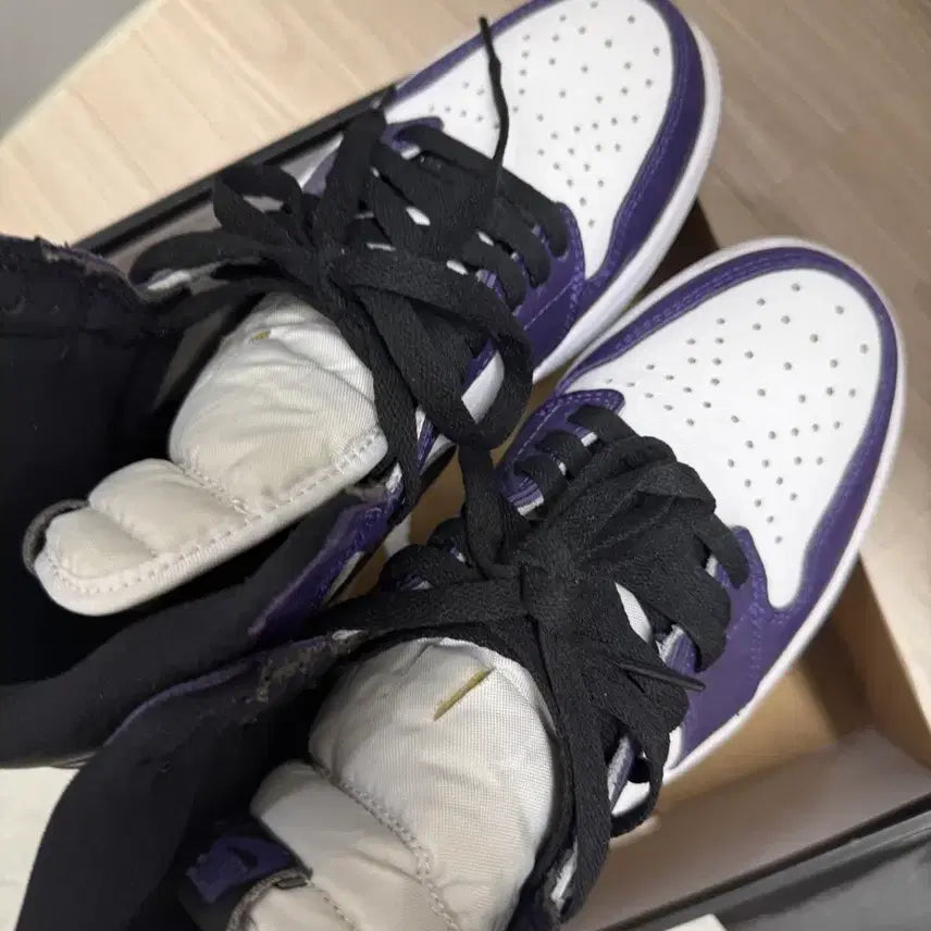 [BUNJANG] Nike Air Jordan 1 Retro High OG Court Purple / 나이키 조던 1 레트로 하이 OG 코트퍼플 250