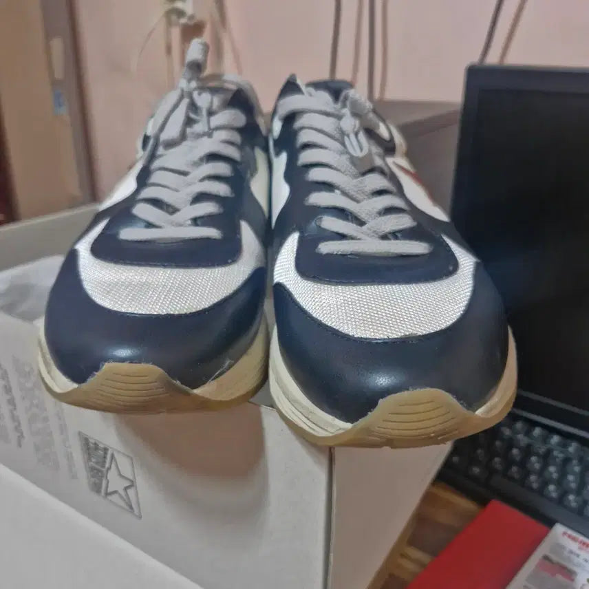[BUNJANG] Golden Goose Running Sneakers Navy/White / 골든구스 러닝 스니커즈 네이비/화이트