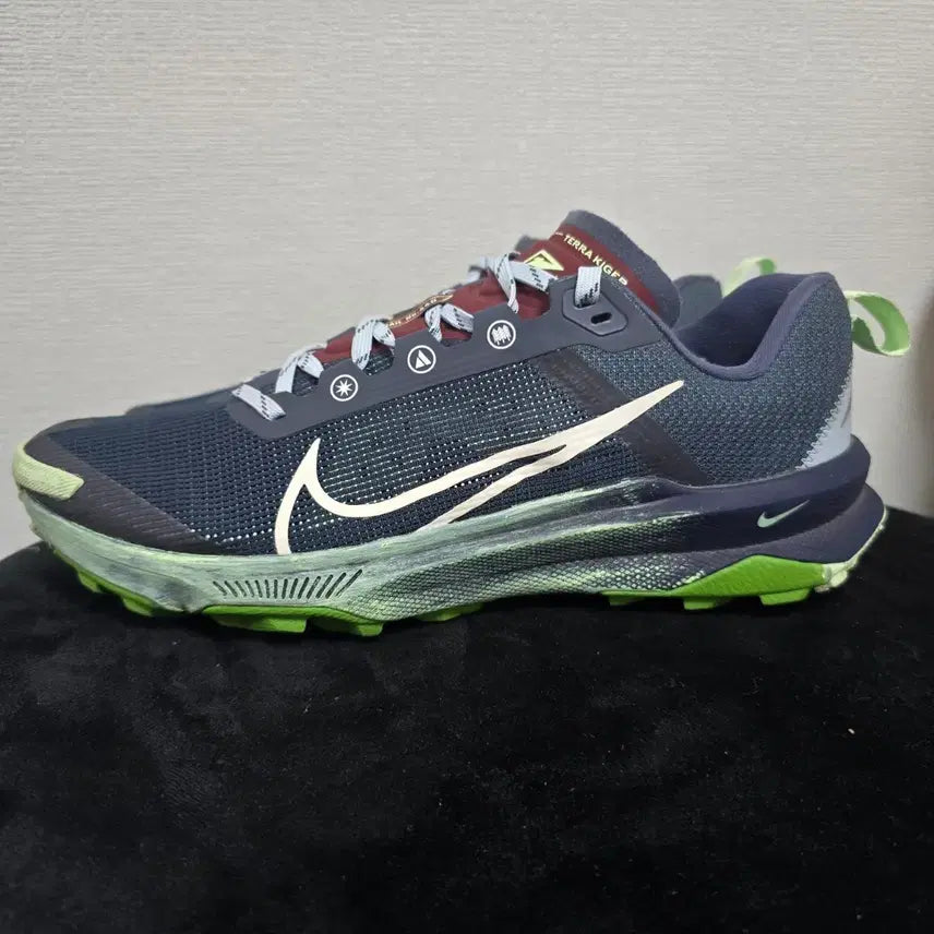 [BUNJANG] Nike Terra Kiger Trail Running Shoes Navy/Green / 나이키 테라 키거 트레일 러닝화 네이비/그린