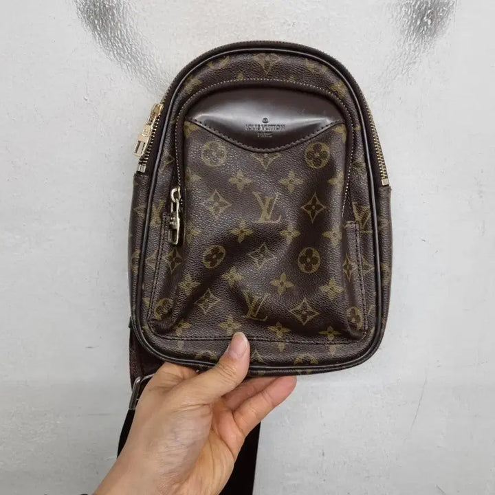 [BUNJANG] Leather Crossbody Sling Bag / [free size] 레더 크로스백 슬링백