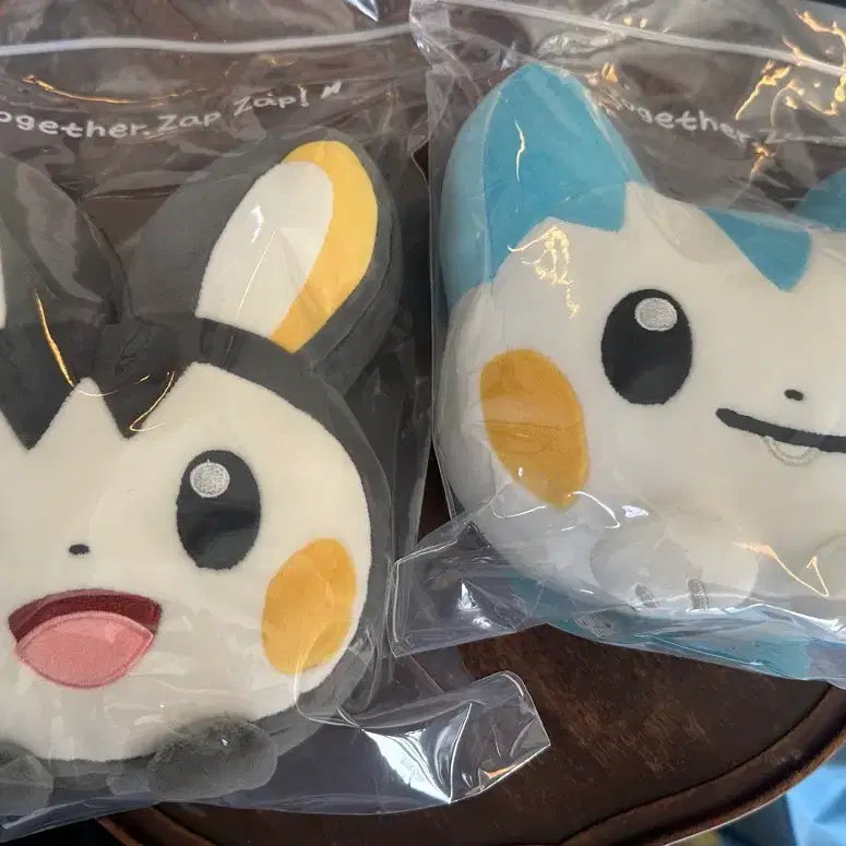 [SOLD OUT] (미개봉) 메타몽 놀이터 포켓몬 데스크쿠션 파치리스, 에몽가 판매