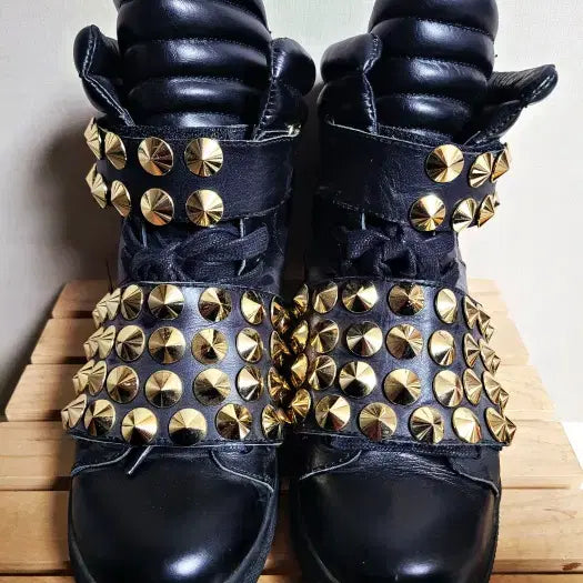[BUNJANG] SUECOMMA BONNIE Studded Leather High-Top Sneakers / 슈콤마보니 스터드장식 가죽하이탑 스니커즈 245  s43